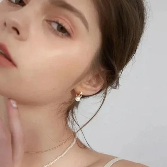 925 Sterling Silver Pearl Huggie Earrings Small Huggie Hoop Earrings - Picture 7 of 8